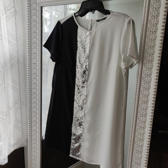 Sheer sequined shift dress - Picture 7 of 7